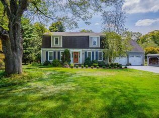 25 Cranberry Ln, Cheshire, CT 06410