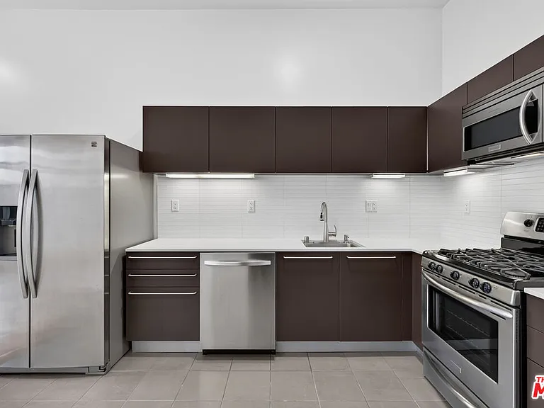 1912 Broadway #103 — Photo 12