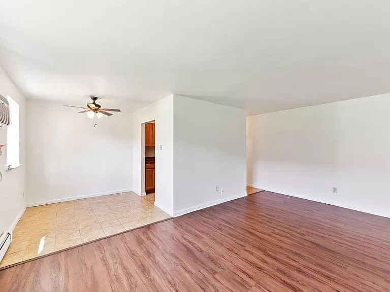 Ridgeview Apartment Homes — Photo 9