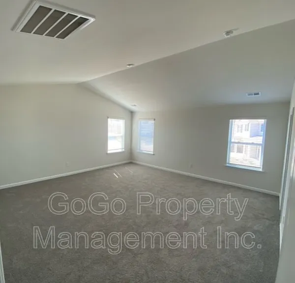 4310 Remington Ave — Photo 14