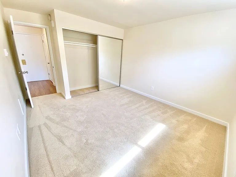 Summit Apartments — Photo 11