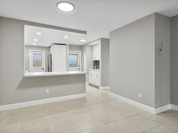 3rd image of 2731 NE 14th Street Cswy APT 126