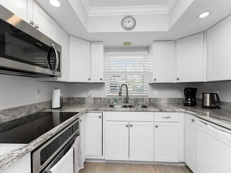 150 Englewood Isles Pkwy #204 — Photo 14