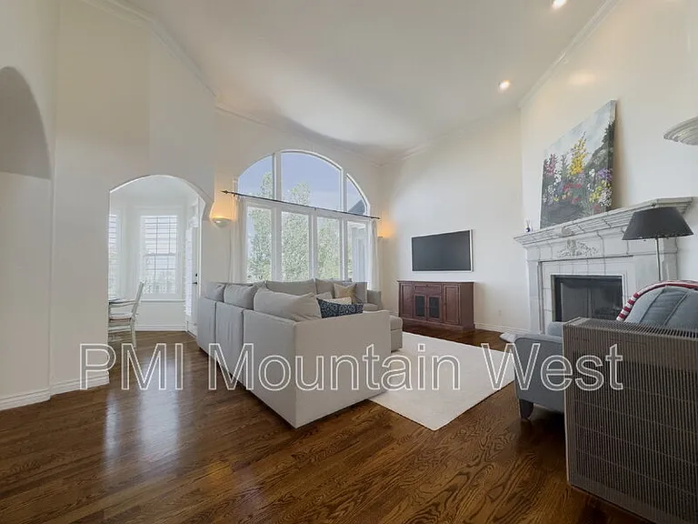 49 N Fairway Dr — Photo 4