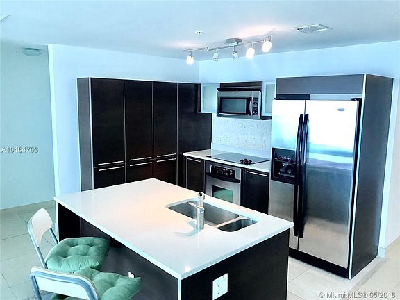 2nd image of 1900 N Bayshore Dr APT 1914