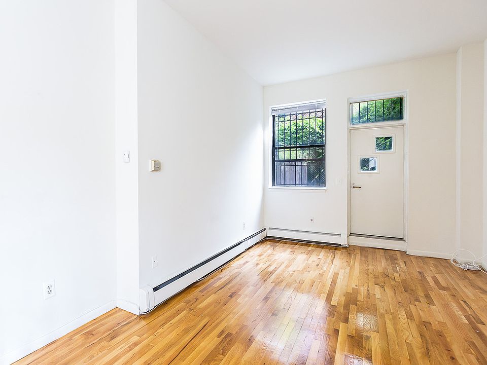 1st image of 424 W 53rd St APT 1C