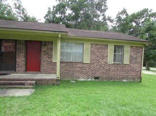 1608 Sunny Ridge Ln, Cantonment, FL 32533