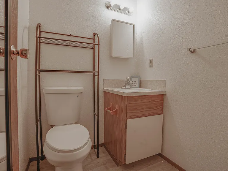 1122 NW Market St #5 — Photo 22