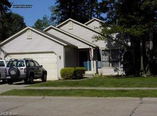 660 Morris Dr, Vermilion, OH 44089