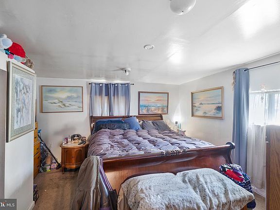 4th image of 823 Ontario St