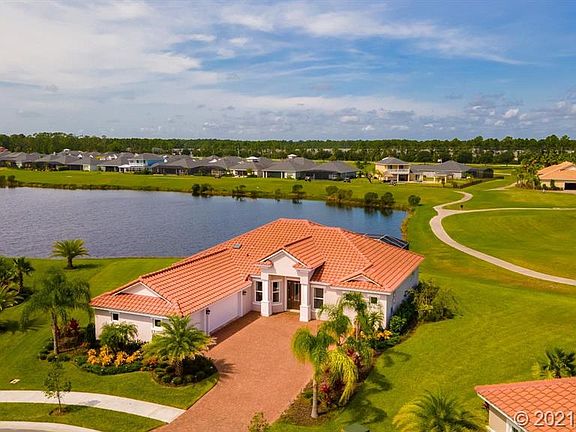 3rd image of 2923 W Venetian Lake Cir