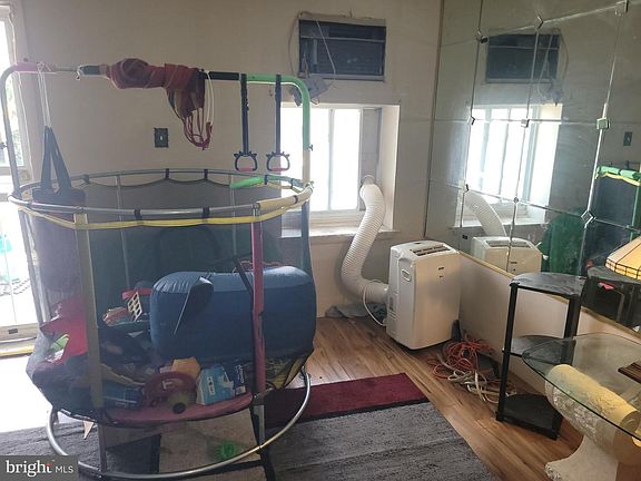 3rd image of 2642 S 68th St