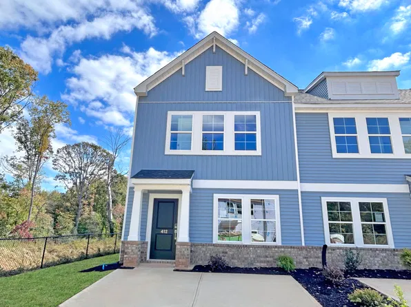 412 Cambrian Ct, Taylors, SC 29687