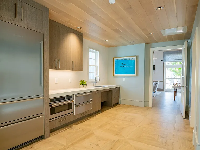 Marlin Cove Apartments — Photo 14