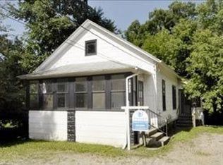 1828 Vanzee St, Kalamazoo, MI 49001