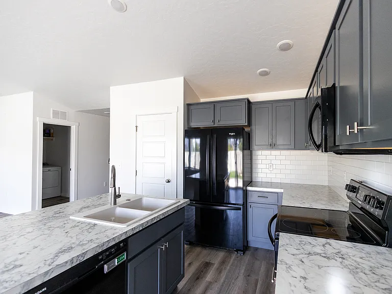 3540 W Early Light Dr — Photo 13