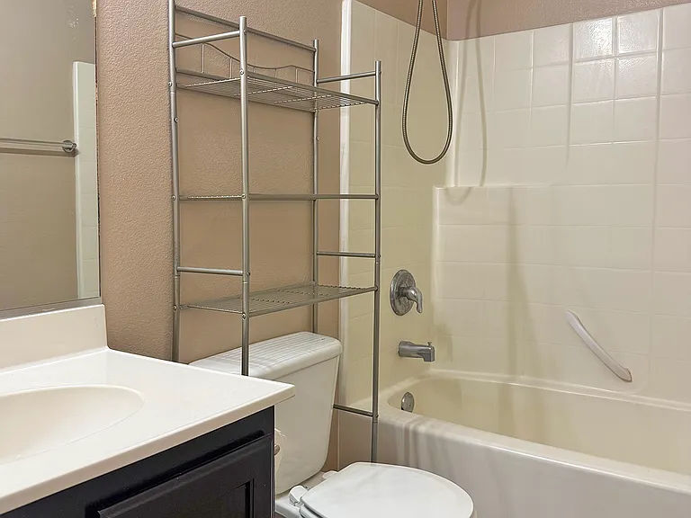 2nd bathroom