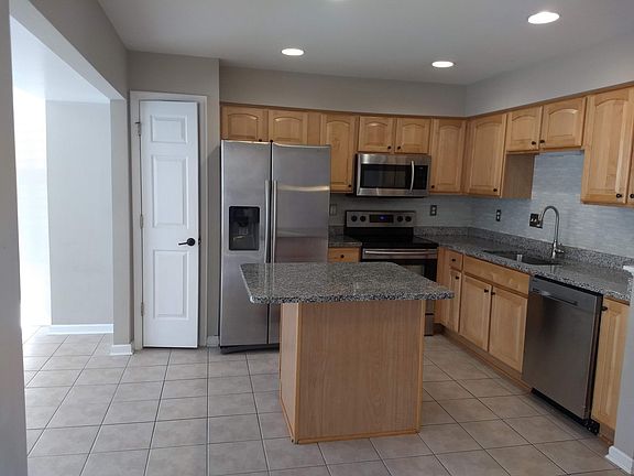 5th image of 519 Westfield Ct