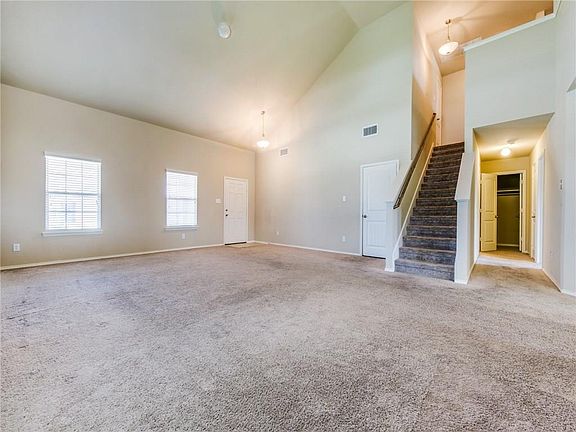 3rd image of 2802 Lismore Dr
