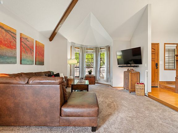 3rd image of 8005 SW Churchill Ct