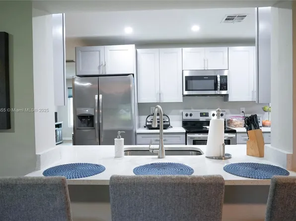 4401 NW 45th St, Tamarac, FL 33319