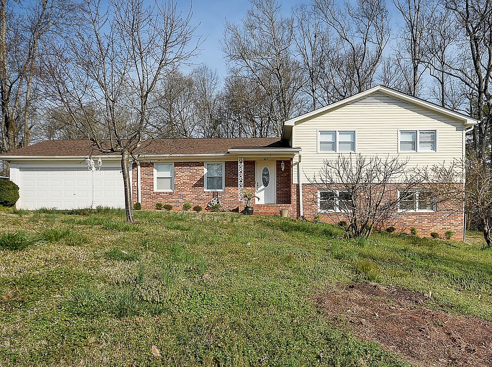 1st image of 623 Heathwood Dr
