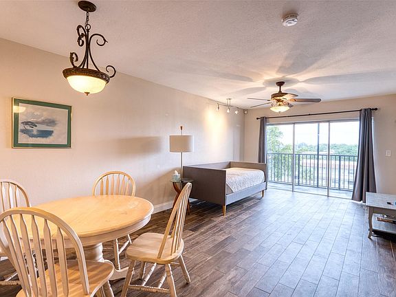 3rd image of 7561 NW 16th Street #2507