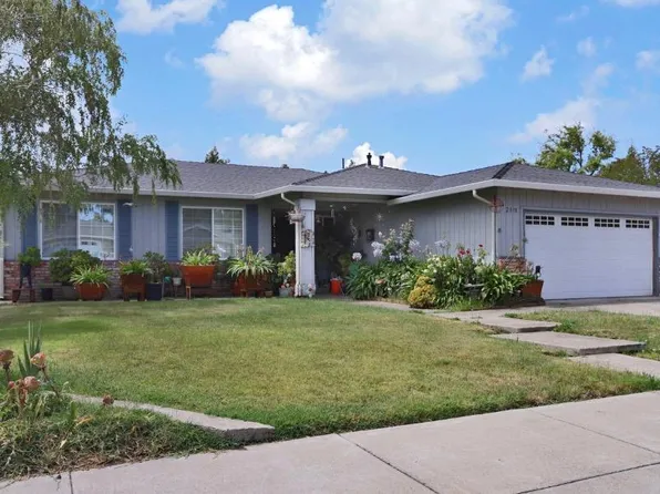 2918 Angel Dr, Stockton, CA 95209