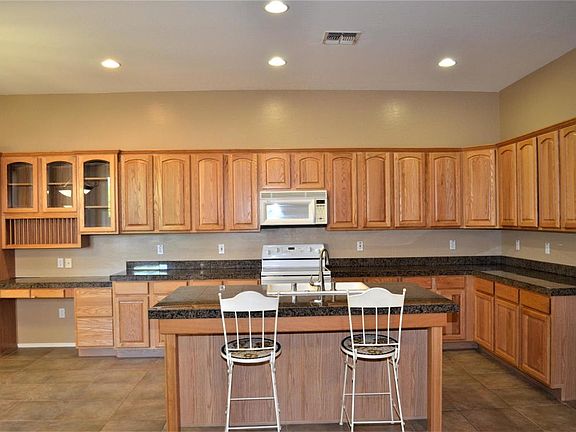 5th image of 3054 W Leisure Ln