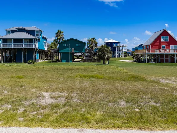 13016 Jean Lafitte Dr, Freeport, TX 77541