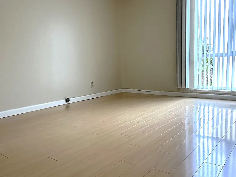 378 Richmond Dr #4 — Photo 7