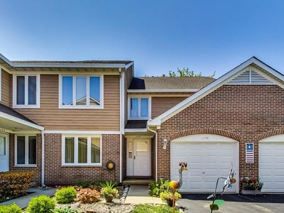 1179 S Linneman Rd #3B, Mount Prospect, IL, 60056
