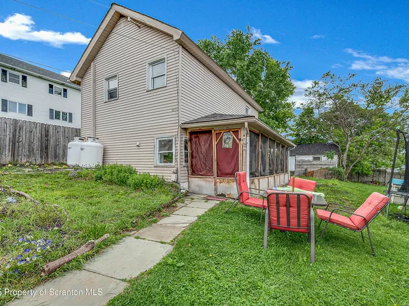 140 Center St, Forest City, PA 18421