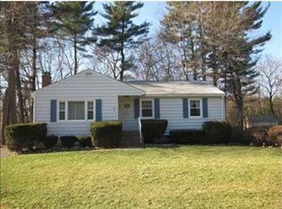 10 Lindor Rd, North Reading, MA 01864