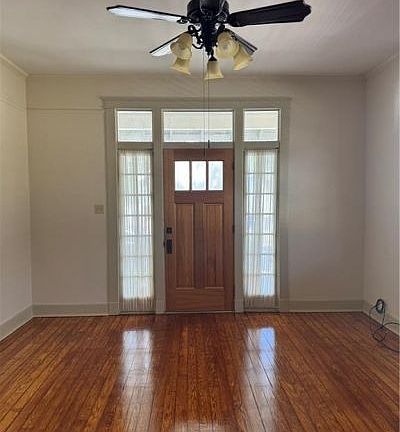 4th image of 4622 Toulouse St