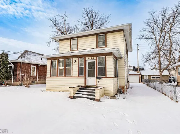 1126 11th St N, Fargo, ND 58102