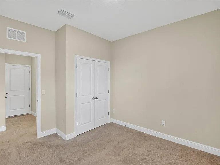2546 Warren Acres Blvd — Photo 22