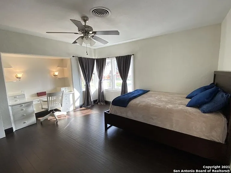 2102 W Mistletoe Ave — Photo 11
