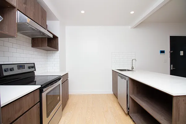 Rented by Oxford Property Group | media 20