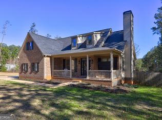 621 Liberty Hill Rd, Milner, GA 30257