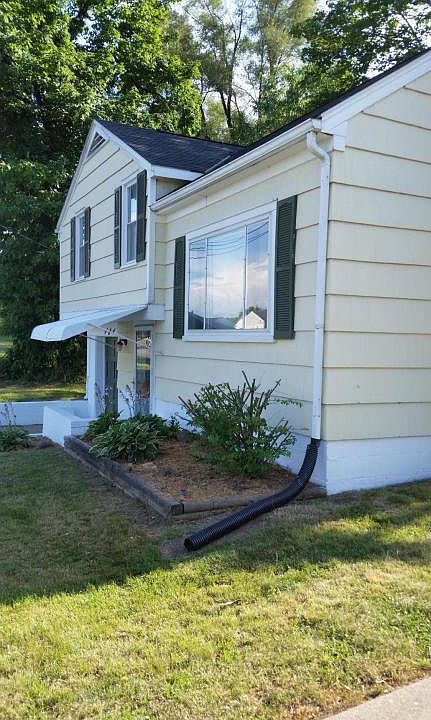 1st image of 783 N 21st St