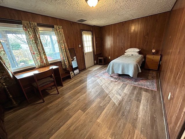 1st image of 18007 Wagonwheel Ct
