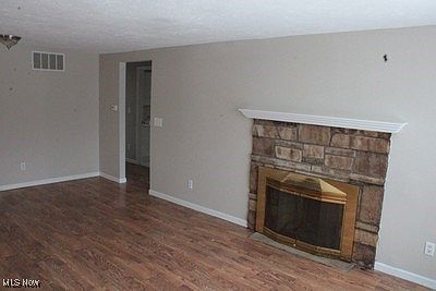 4th image of 1205 Poplar Ave