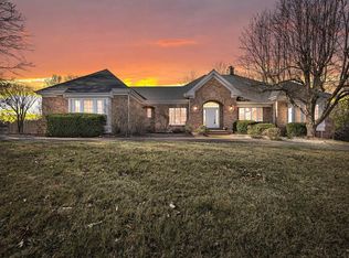 1163 Whitmoor Dr, Weldon Spring, MO 63304