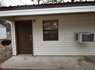 418 N Main St, Collinsville, TX 76233