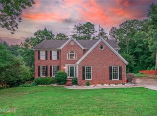 2790 Gravitt Rd, Duluth, GA 30096