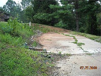 2nd image of 874 Vista Ln