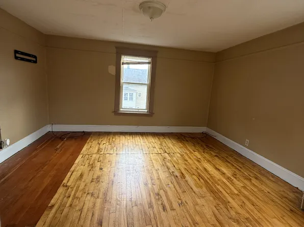 372 Madison Avenue - 3, 372 Madison Ave, Berlin, NH 03570