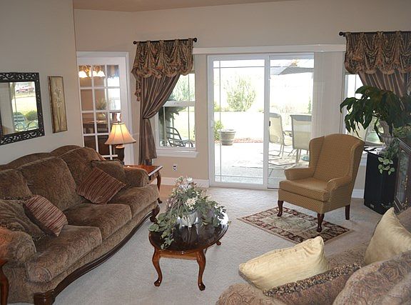 2nd image of 42 Donna Ln