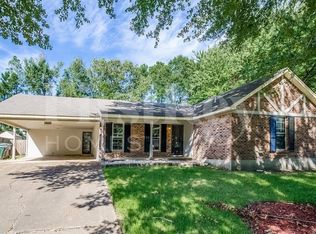 5206 Downs Dr, Memphis, TN 38135
